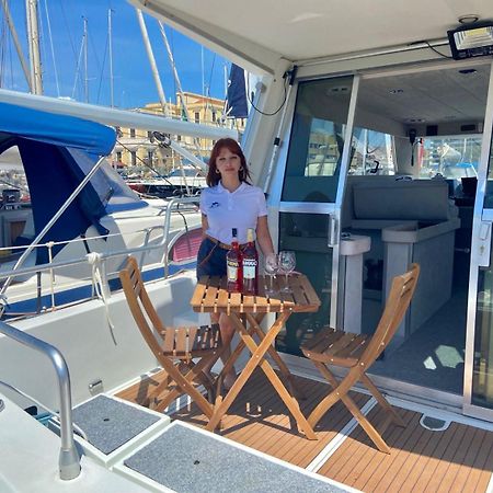 She'S Mine Yacht Hotel Catania Bagian luar foto
