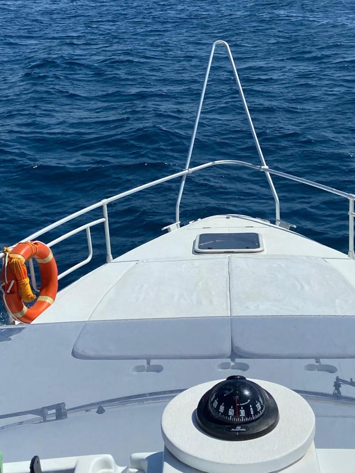 She'S Mine Yacht Hotel Catania Bagian luar foto